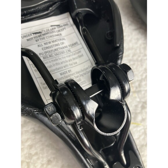 Lot of 2 SCHWINN & HUFFY Bike Saddles / Seats – Universal Bicycle Replacement - Picture 11 of 15